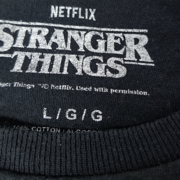 HellFire Club tshirt ( Stranger Things) - Picture 2 of 8